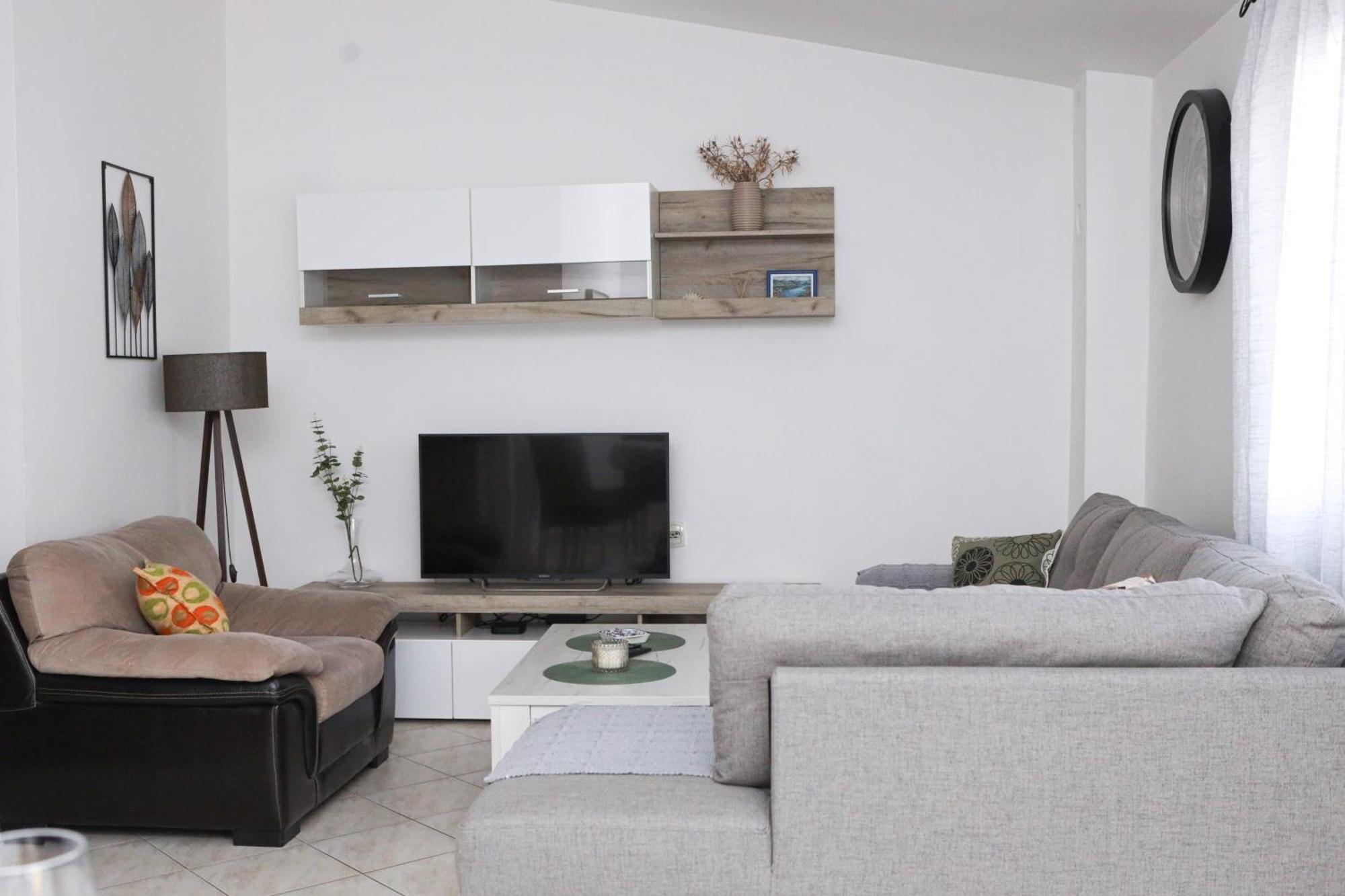 3-Bedroom Apartment With Panoramic Bay Views Kotor Eksteriør billede