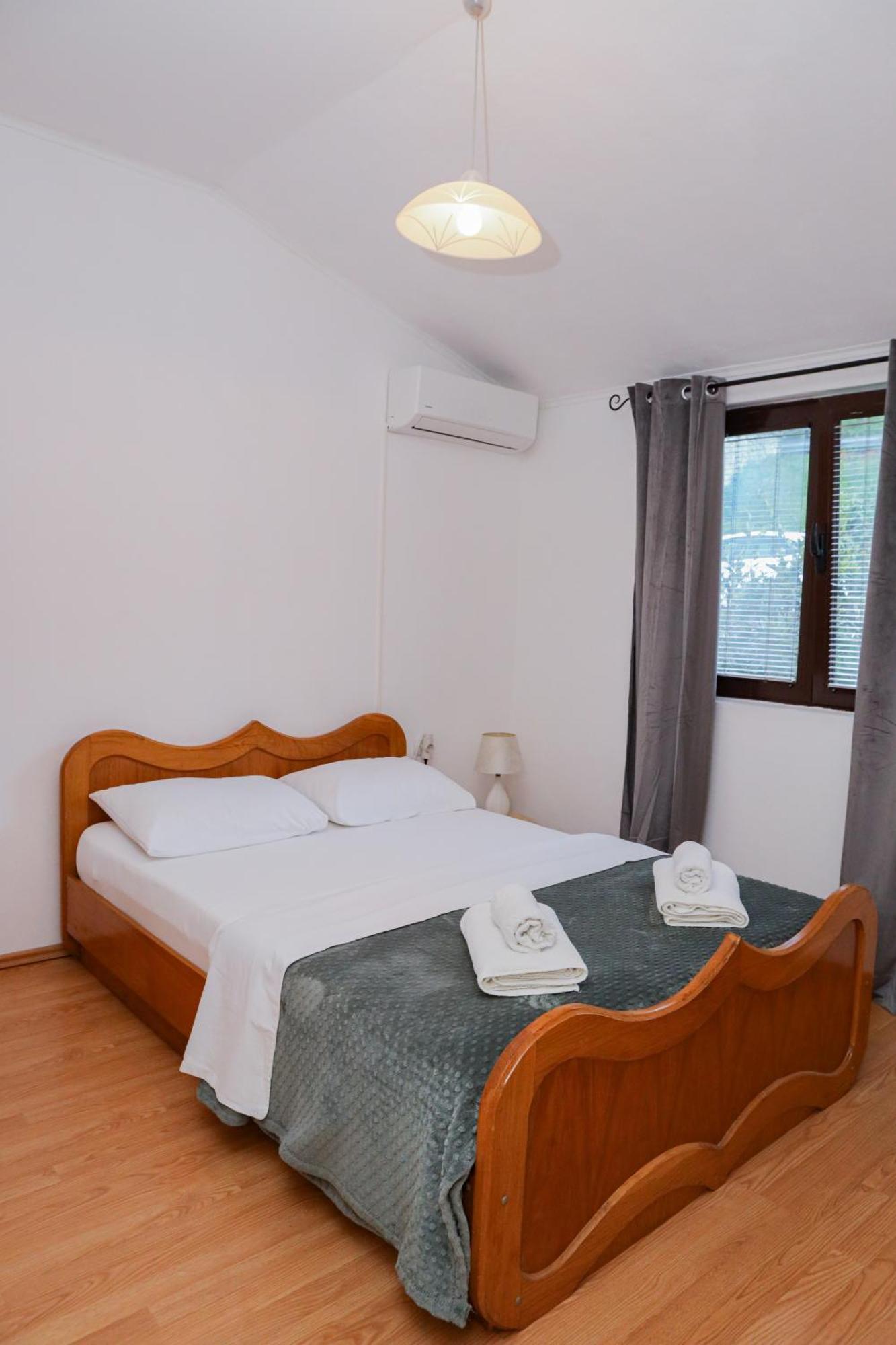 3-Bedroom Apartment With Panoramic Bay Views Kotor Eksteriør billede